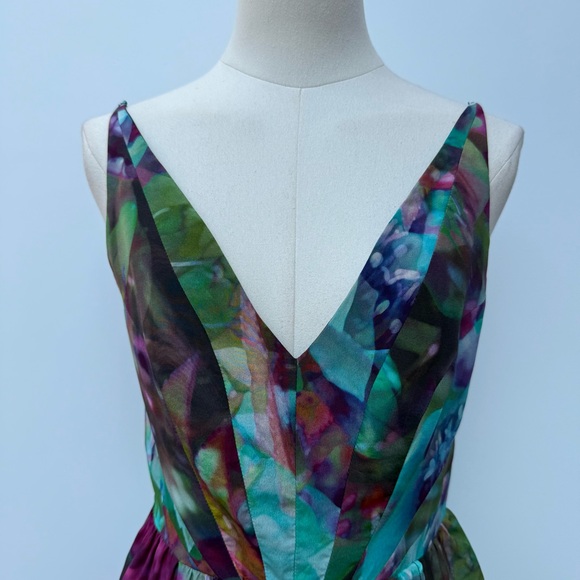 Kelli & Talulah Deep Front/Back V-Neck Silk Multicolor Sleeveless Dress Size M - Picture 10 of 16